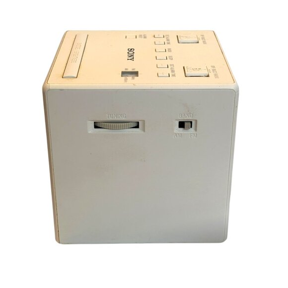 Vintage Sony Cube Digital Alarm Clock Radio Model ICF-C1T AM/FM Tested - Picture 6 of 11